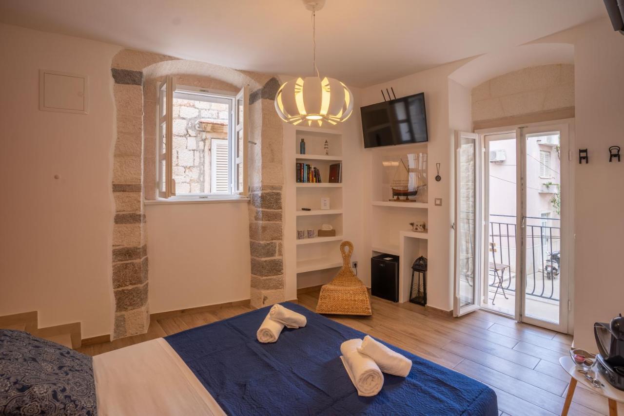 Old Town Makarska Apartments - Central Square Luaran gambar