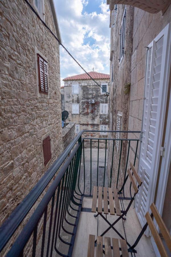 Old Town Makarska Apartments - Central Square Luaran gambar