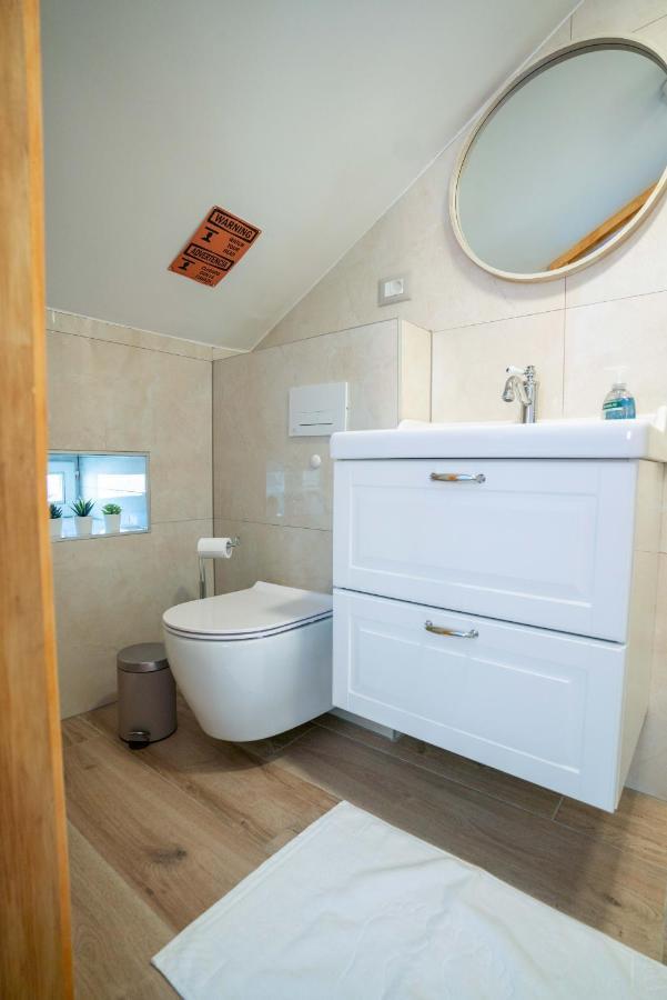 Old Town Makarska Apartments - Central Square Luaran gambar